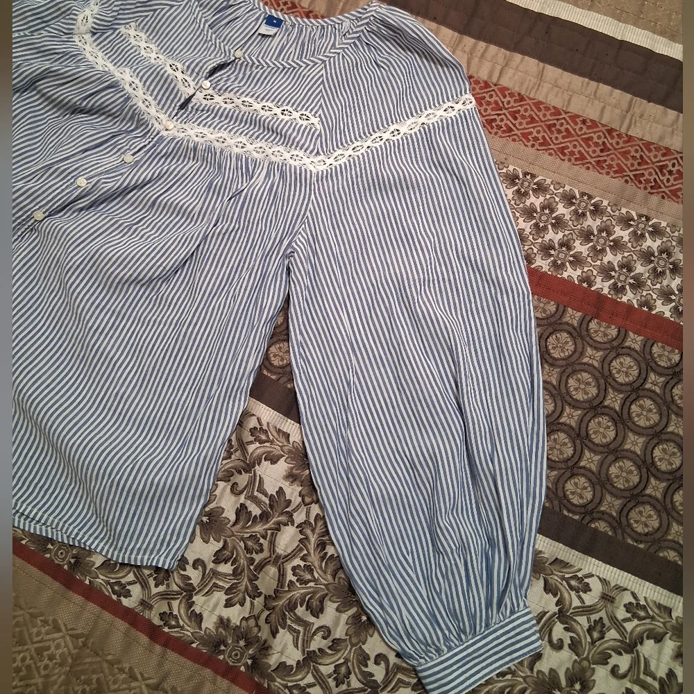 Old Navy Puff Sleeve‎ Lace Button Front Striped Blouse Lightweight Peasant Boho